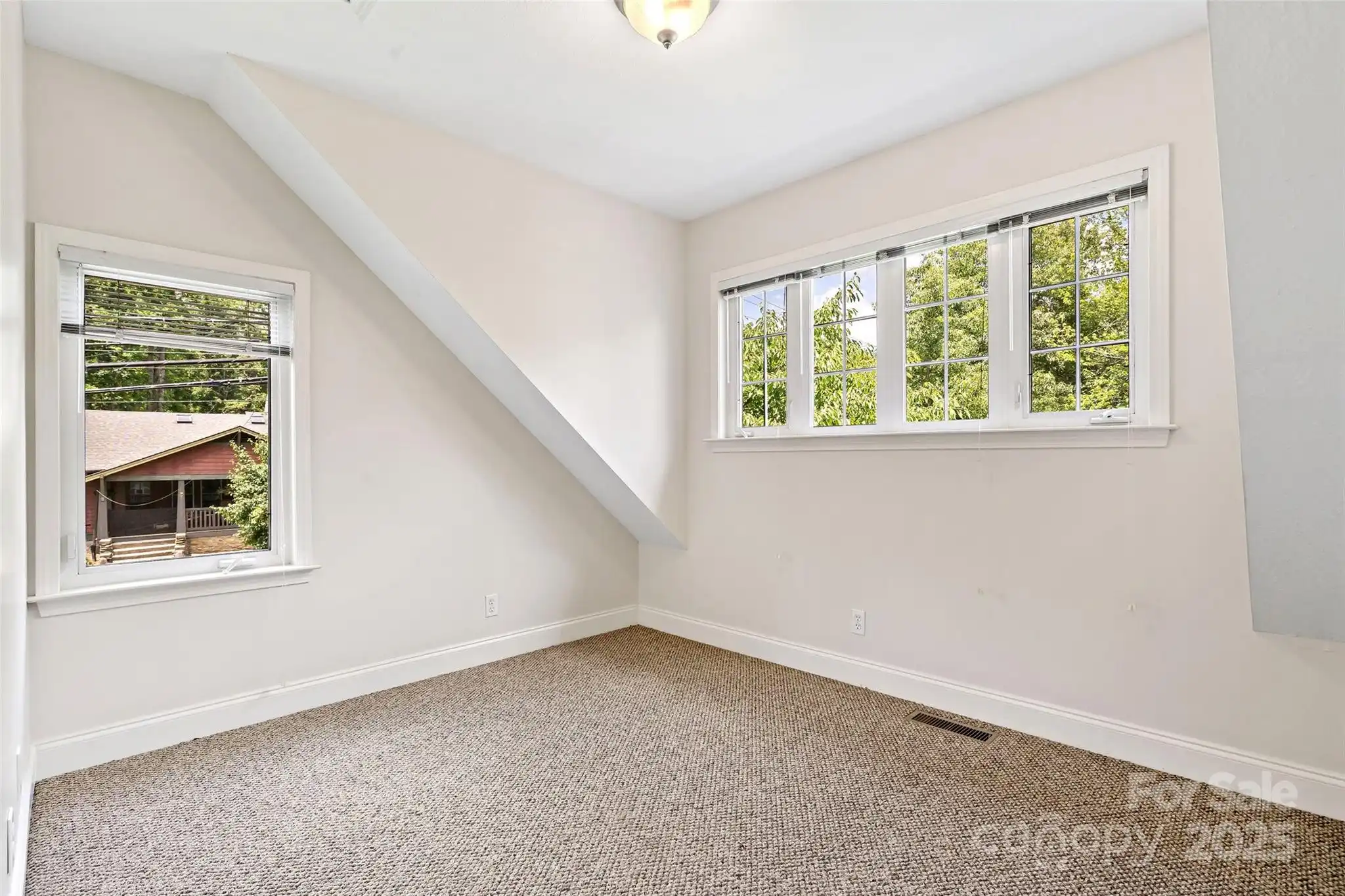 Listing Photo 29