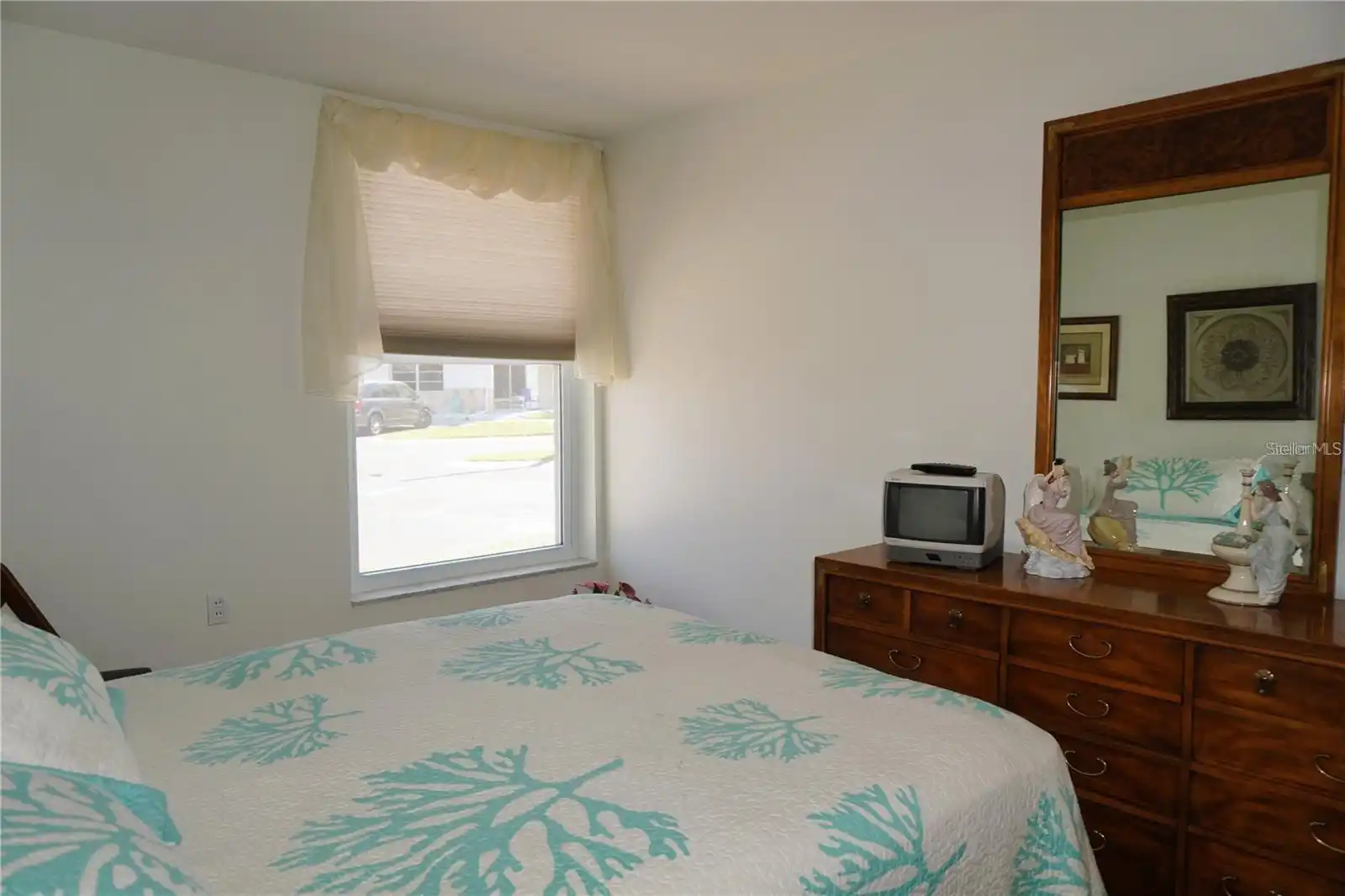 Listing Photo 14