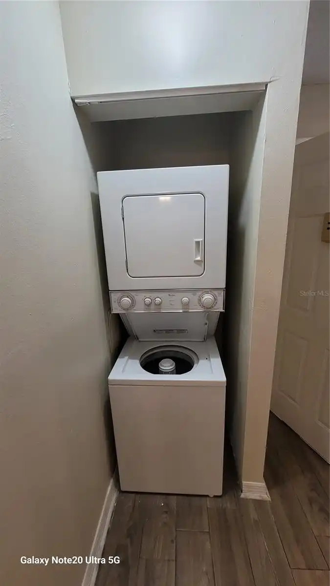 Listing Photo 11