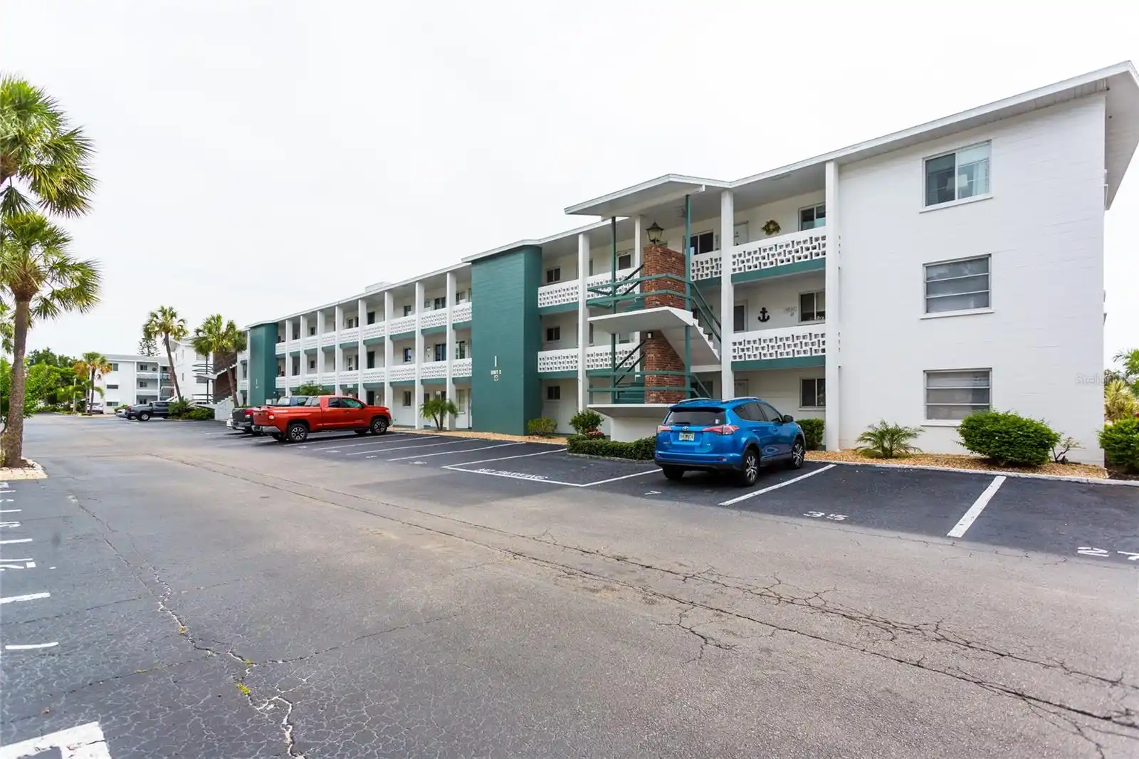 Listing Photo 9
