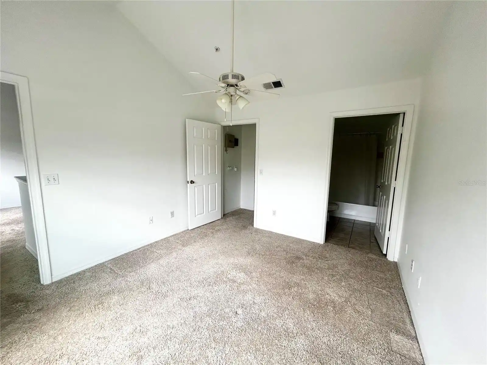 Listing Photo 13