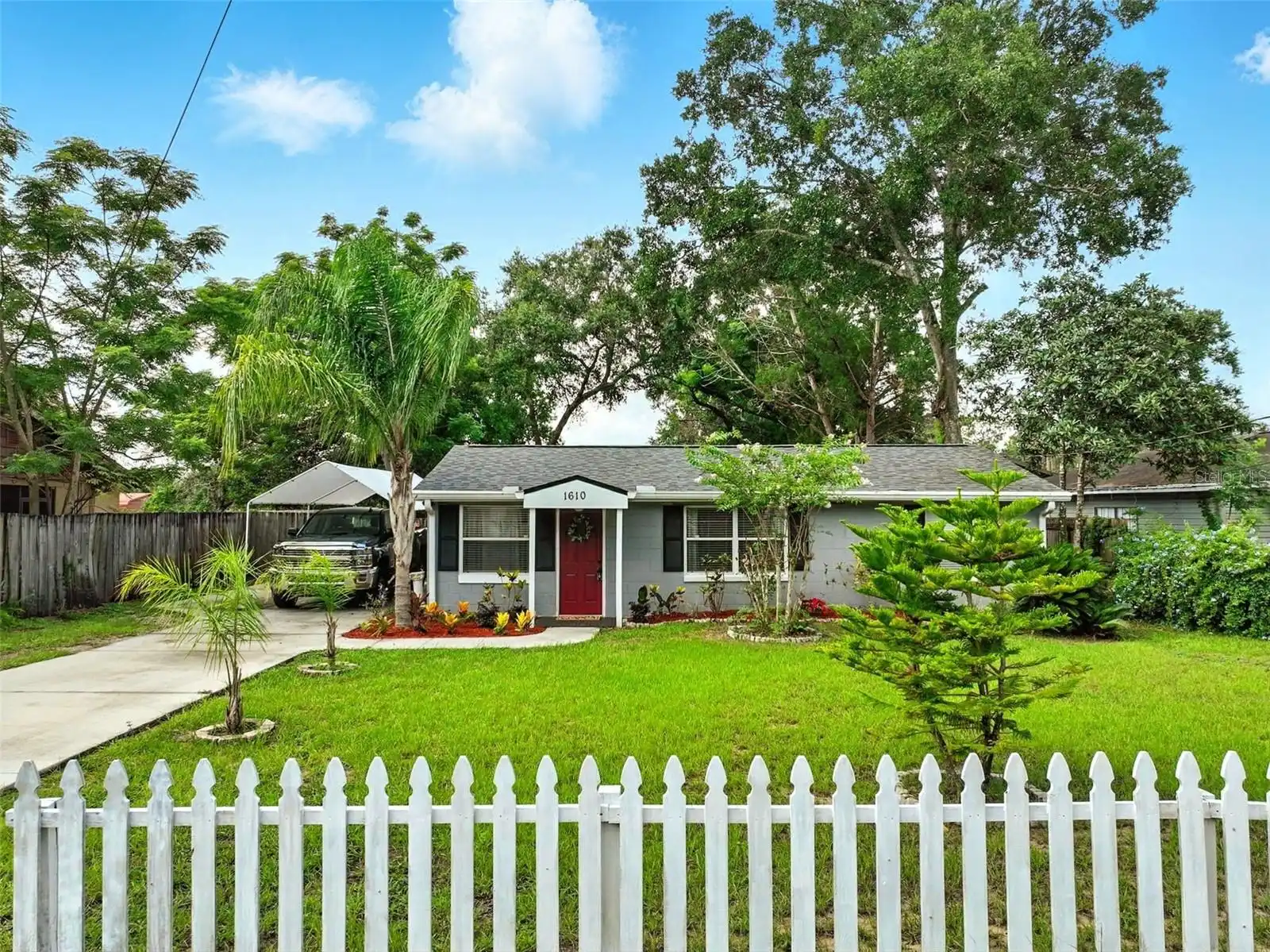 Eustis Real Estate