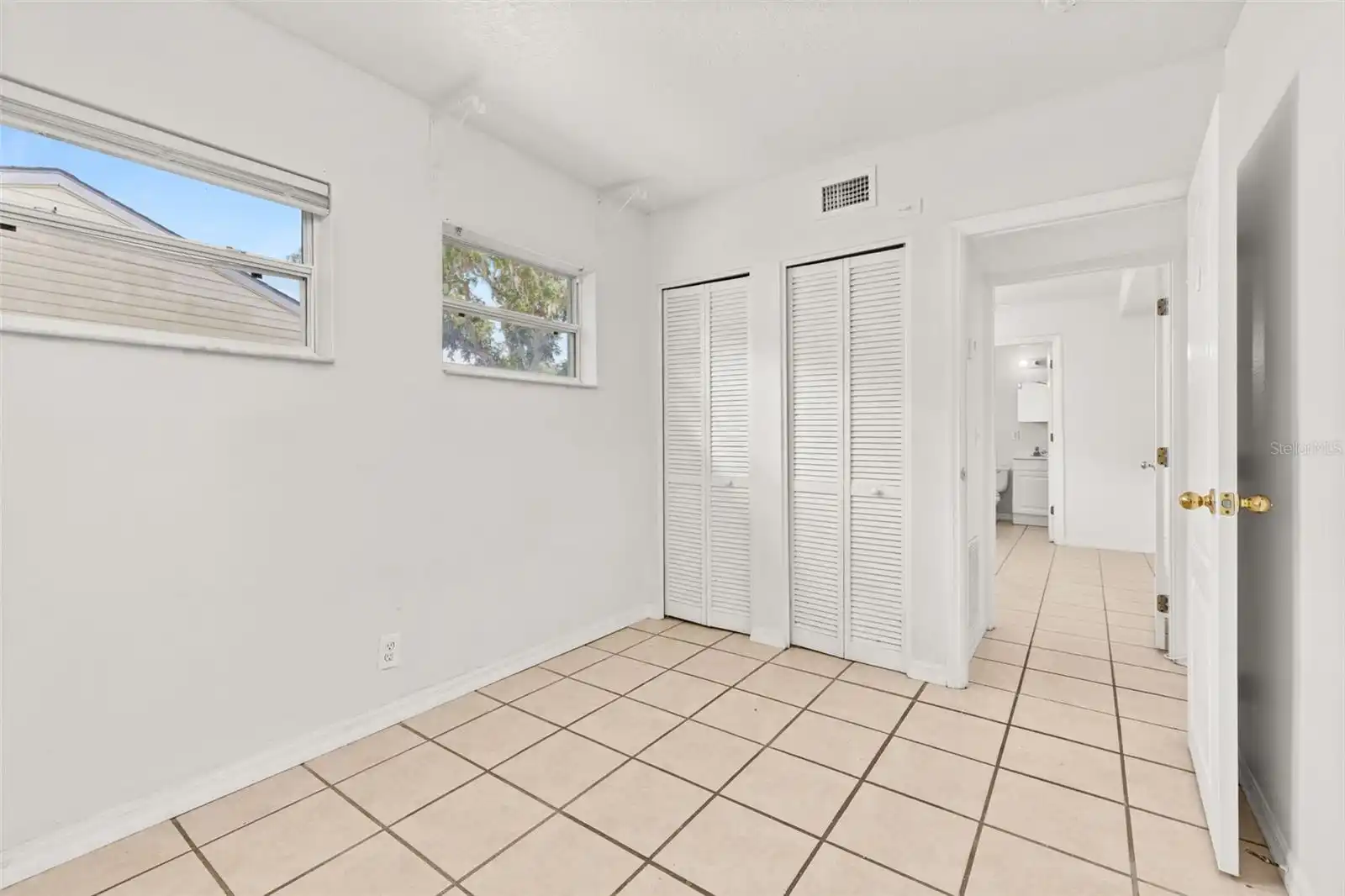 Listing Photo 14