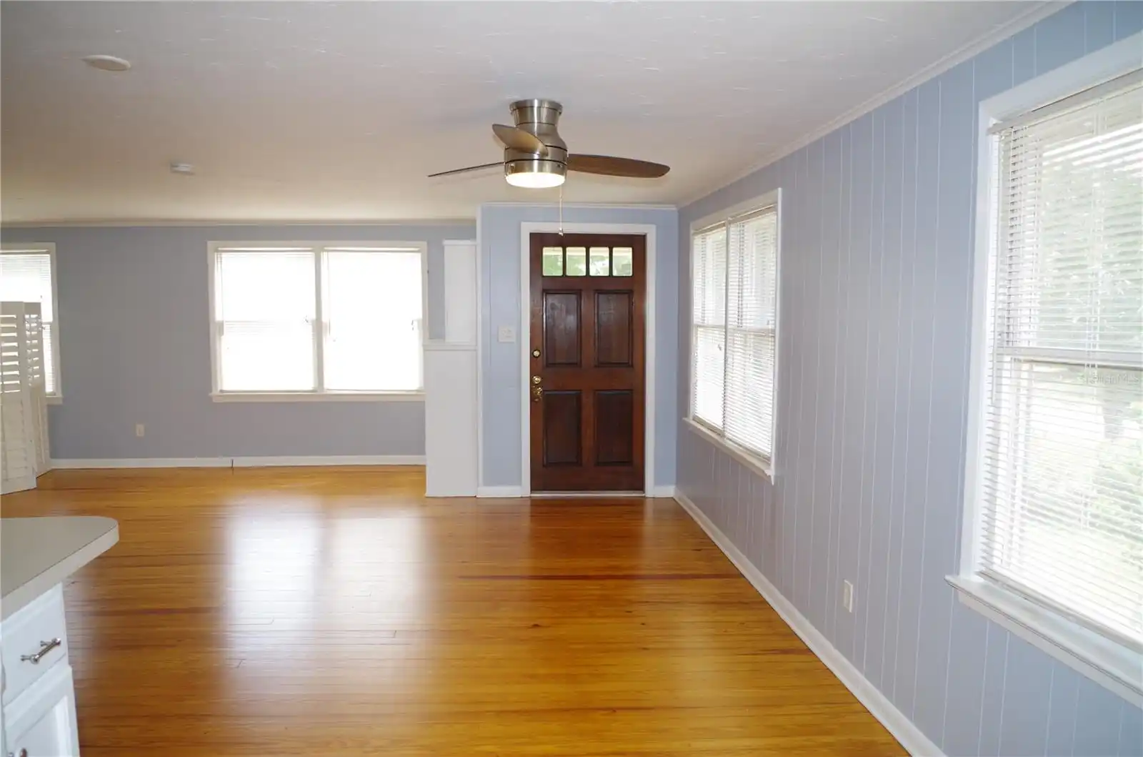 Listing Photo 9