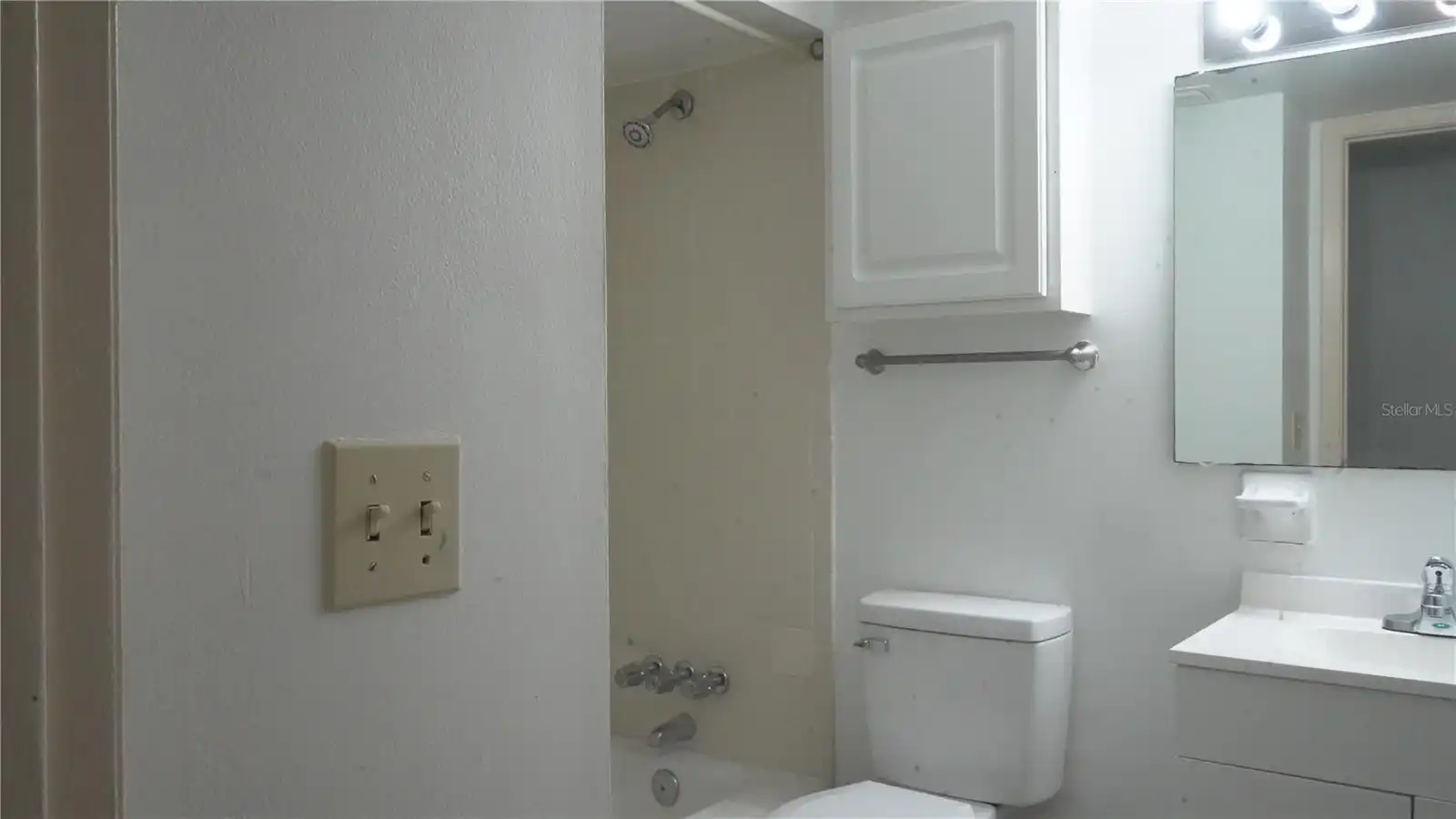 Listing Photo 12