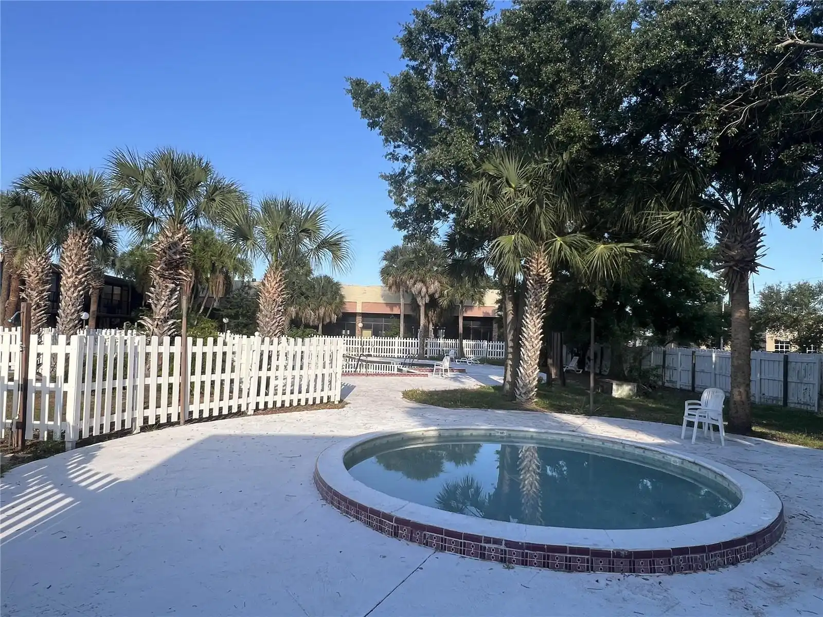 Listing Photo 8