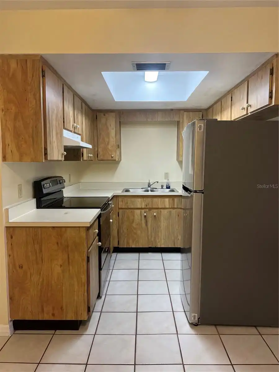 Listing Photo 6