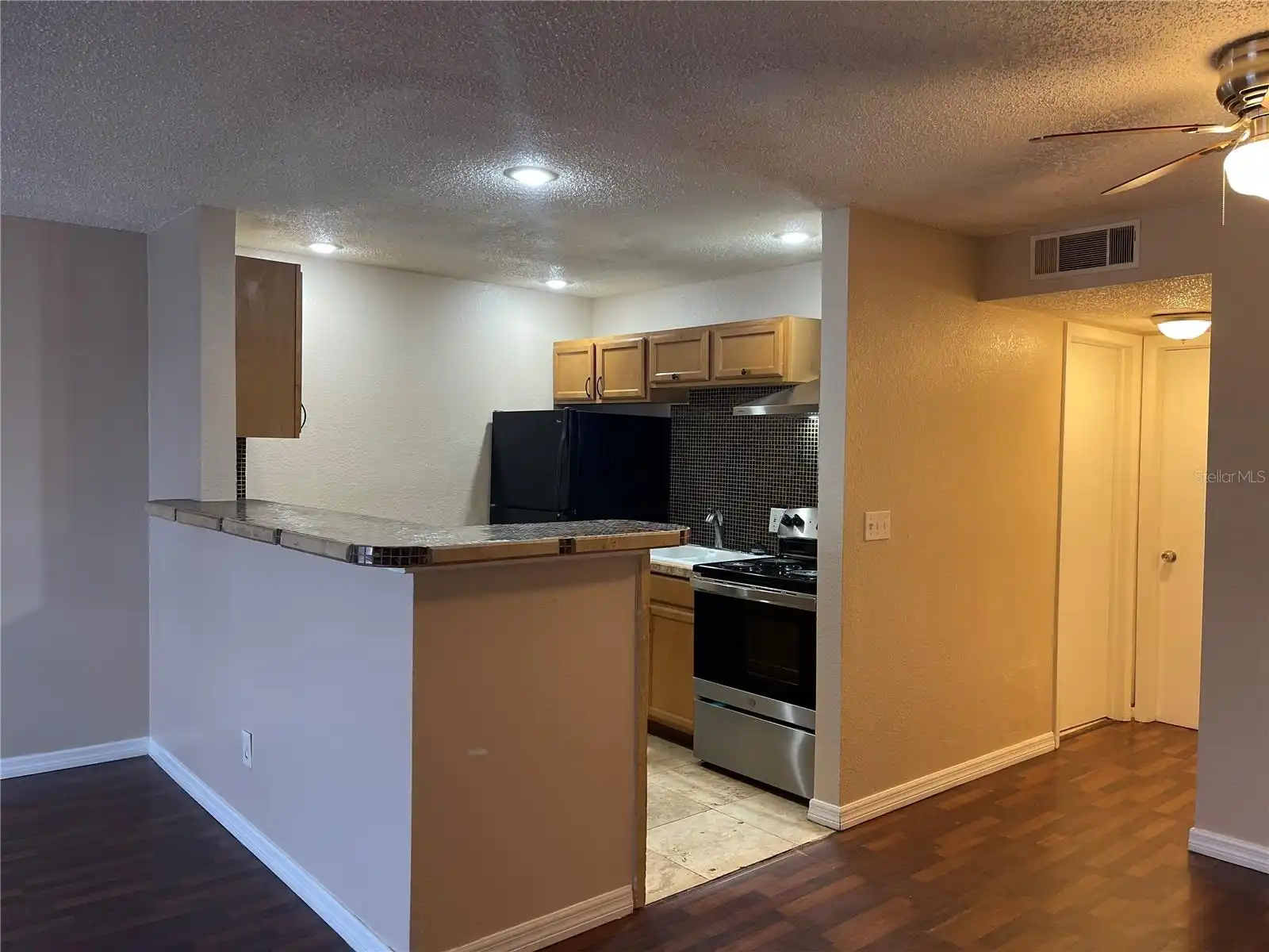 Listing Photo 9