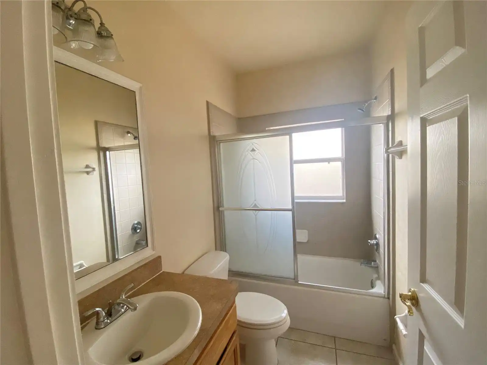 Listing Photo 8