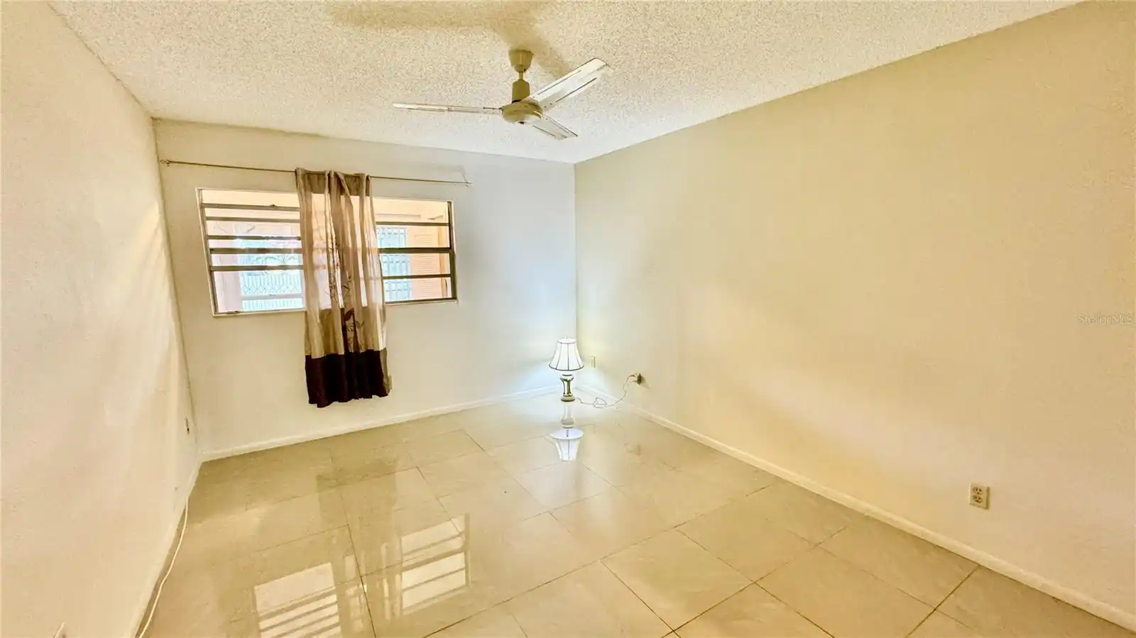 Listing Photo 7