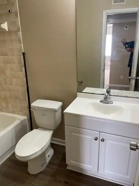 Listing Photo 14