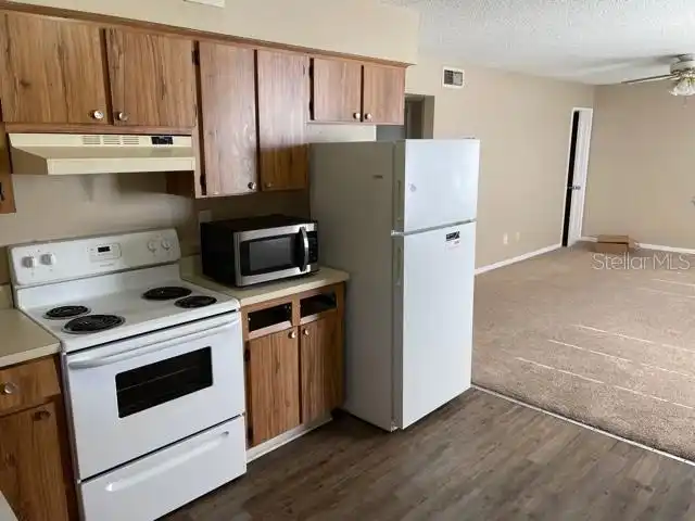 Listing Photo 7