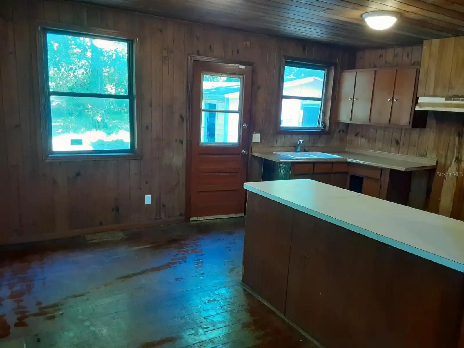 Listing Photo 8