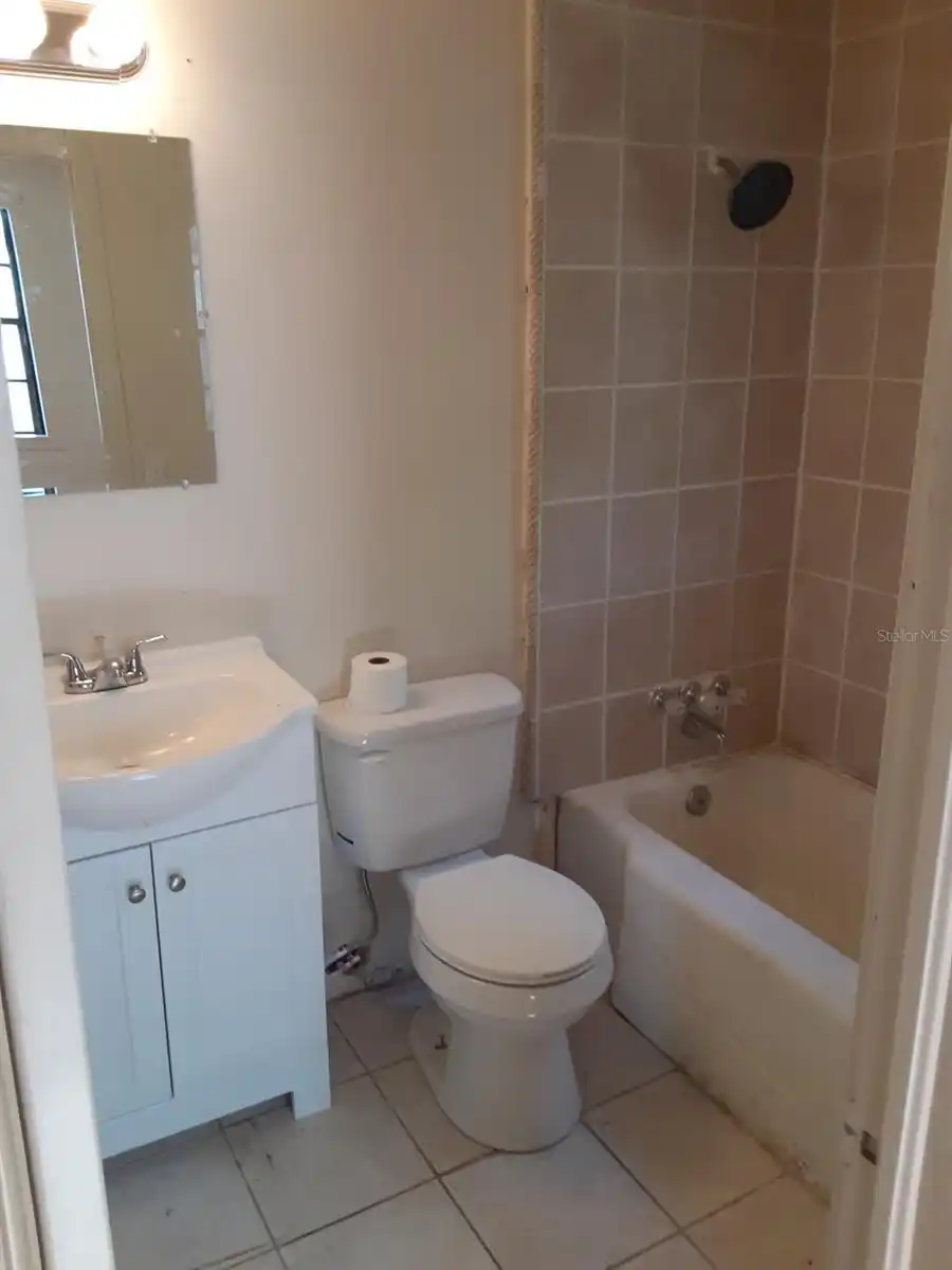 Listing Photo 10