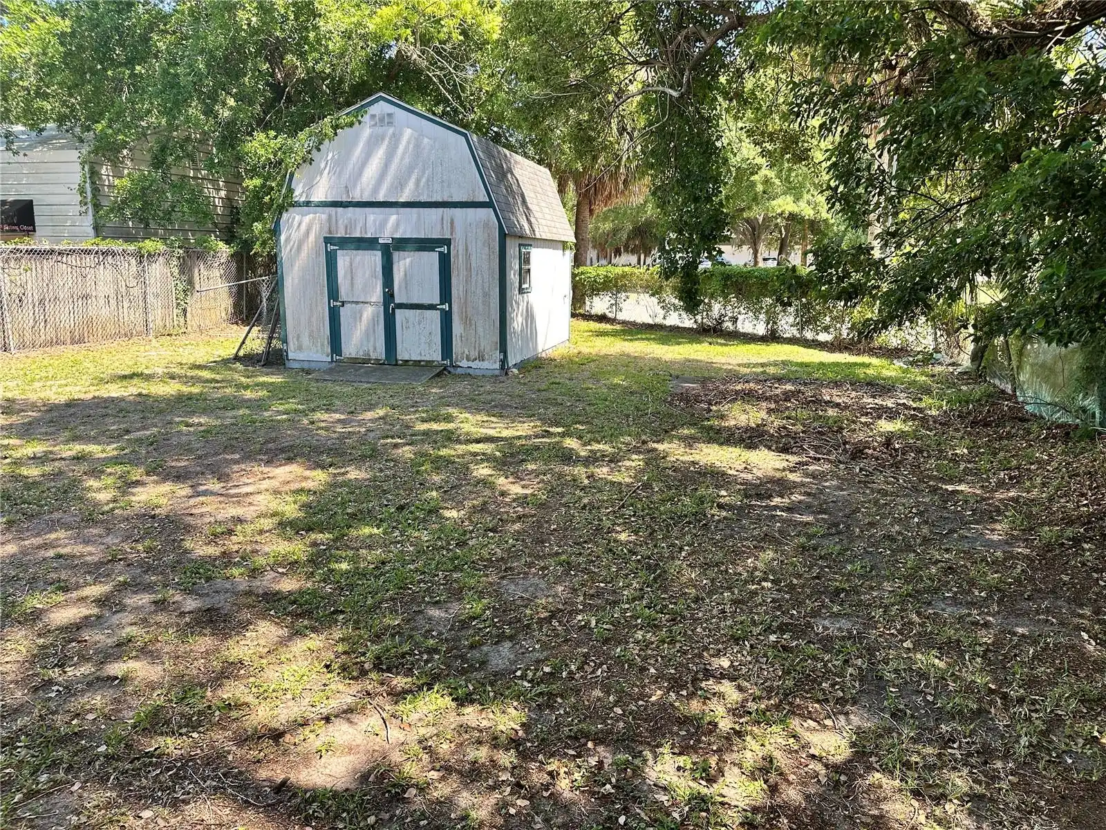 Listing Photo 16