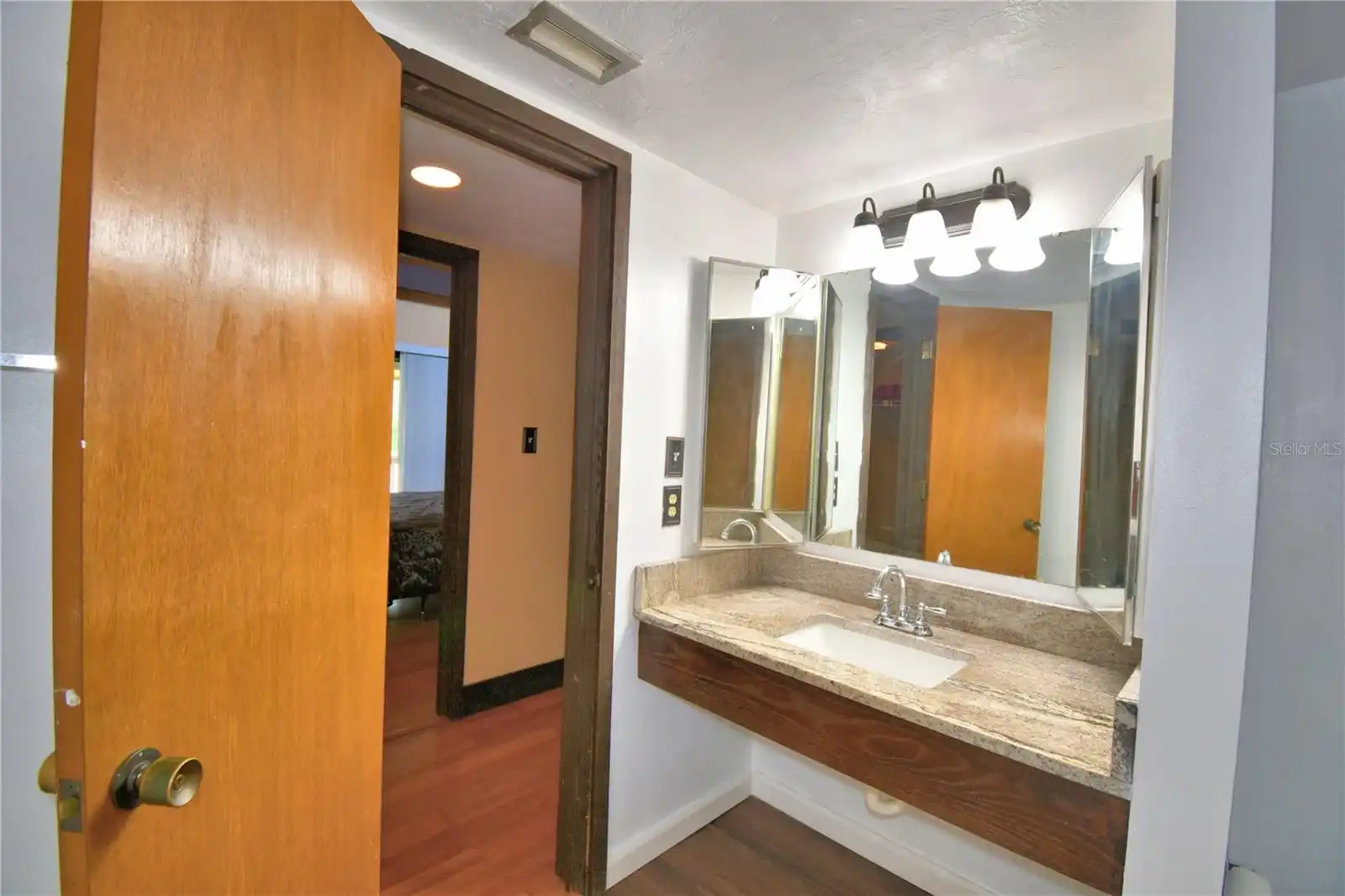 Listing Photo 22