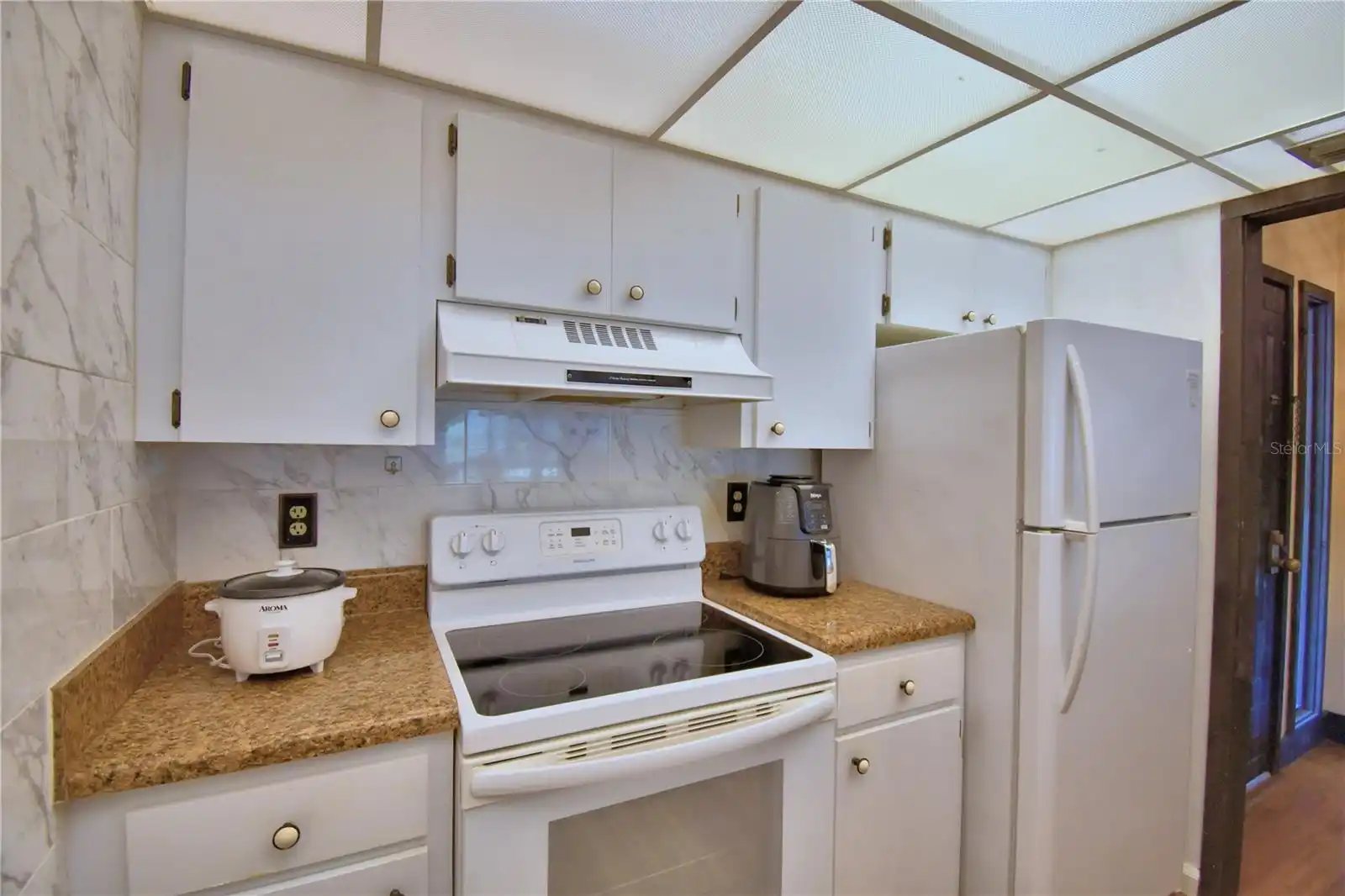 Listing Photo 11
