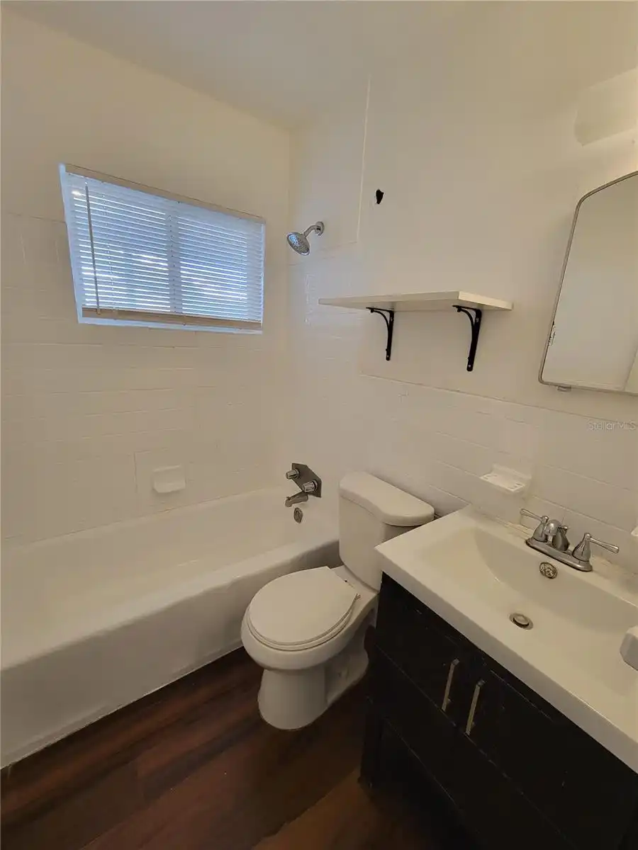 Listing Photo 7