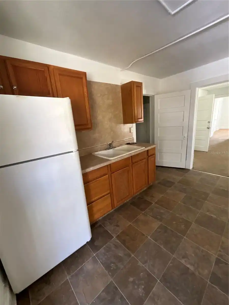 Listing Photo 6