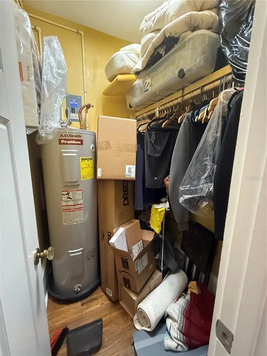 Listing Photo 12
