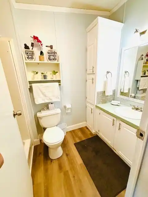 Listing Photo 10