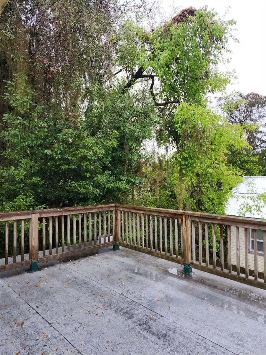 Listing Photo 10