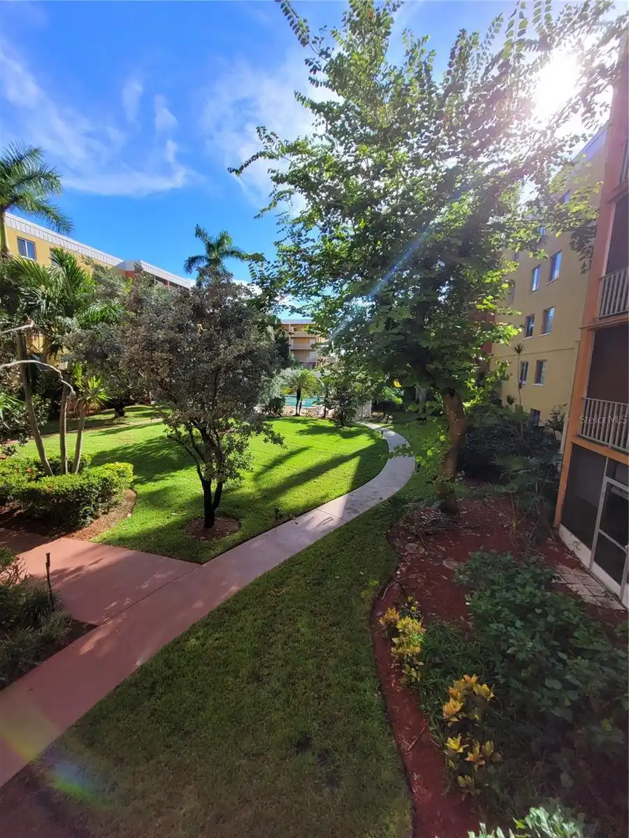 Listing Photo 15