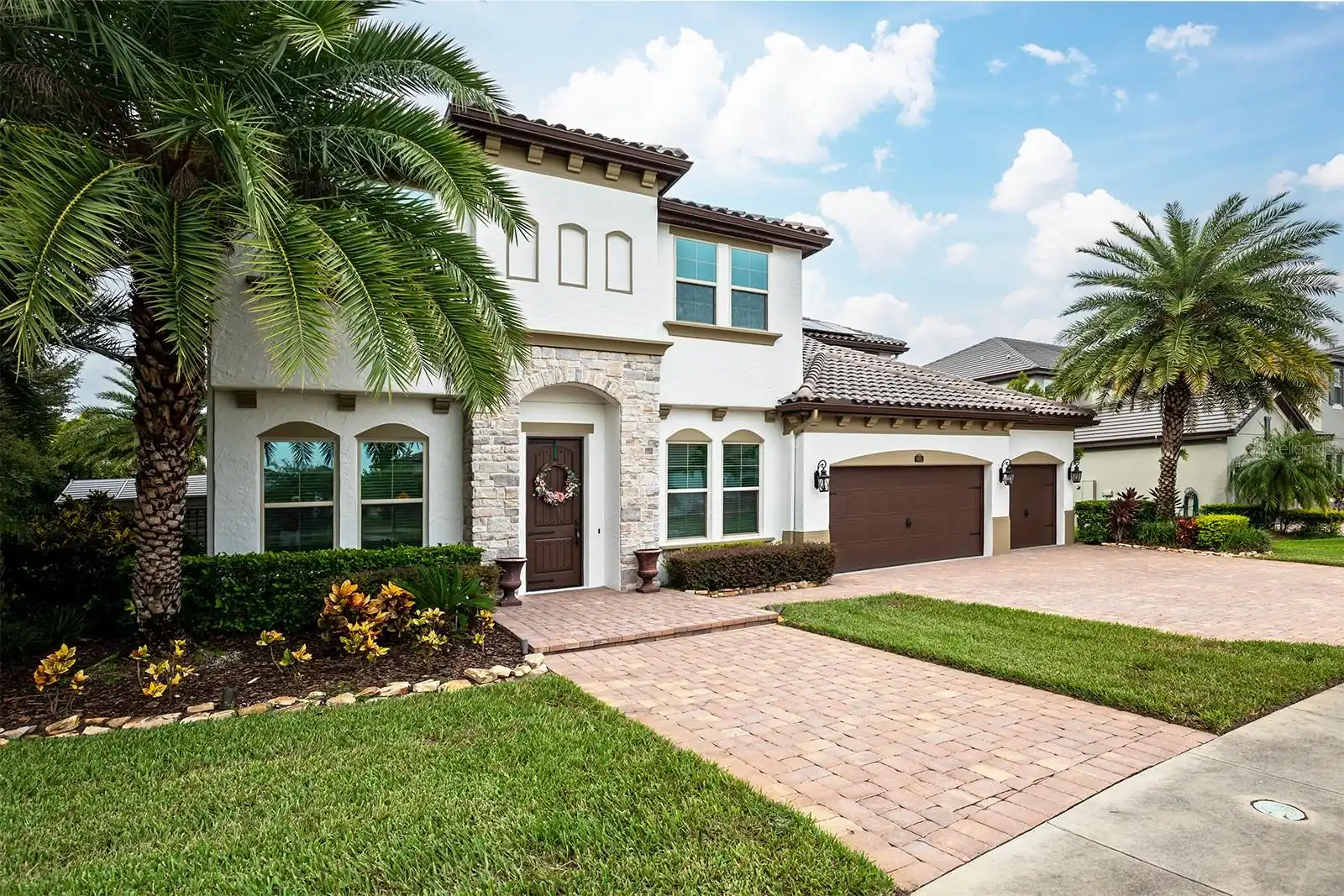 5BR, Home, 5BA, $2,300,000
Read More