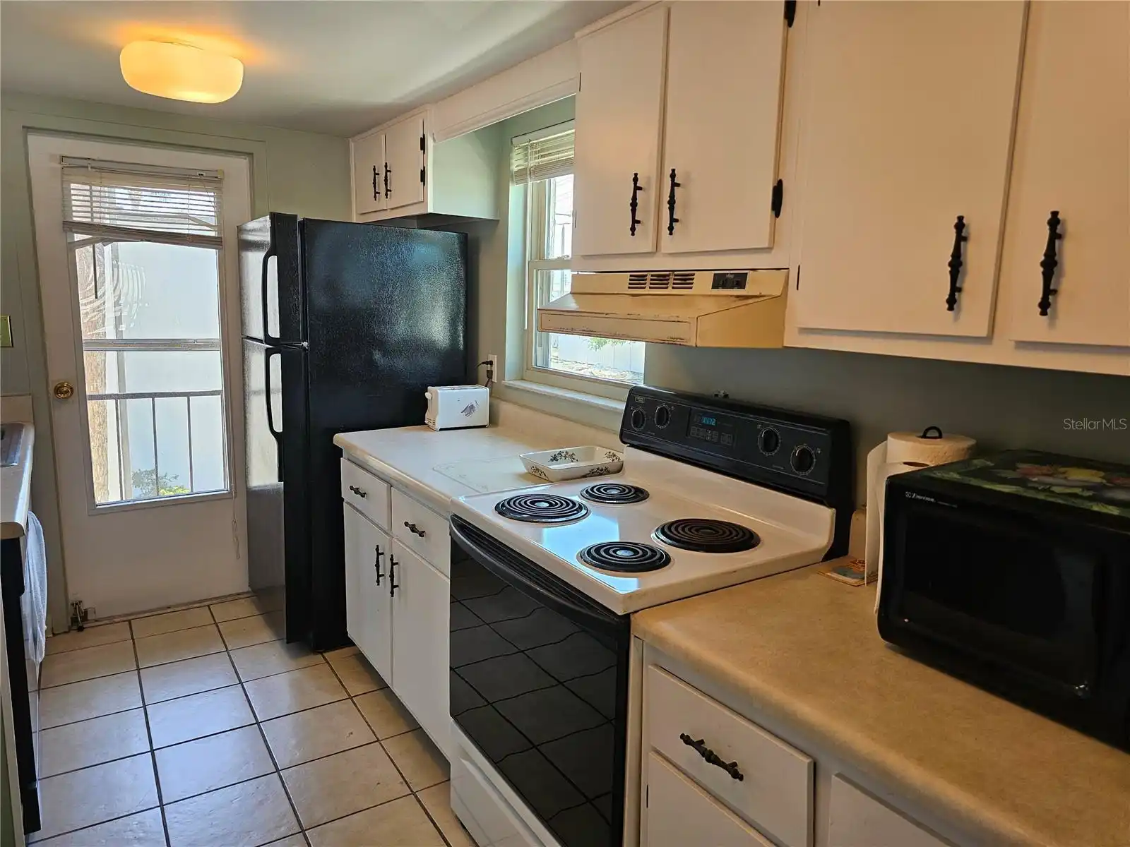 Listing Photo 8