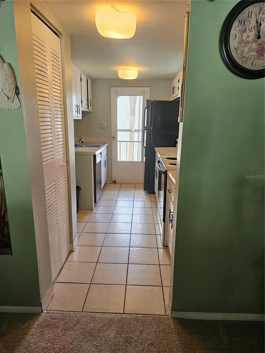 Listing Photo 12