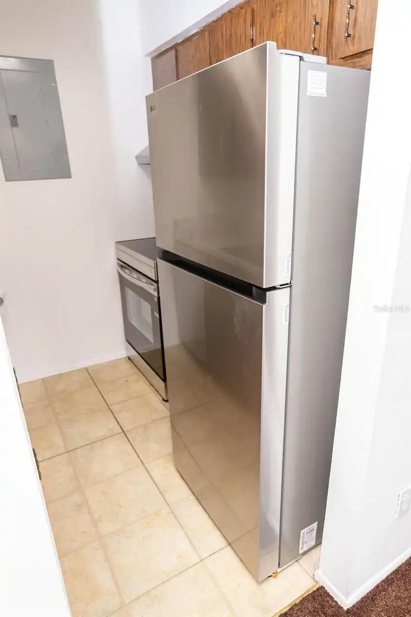 Listing Photo 9