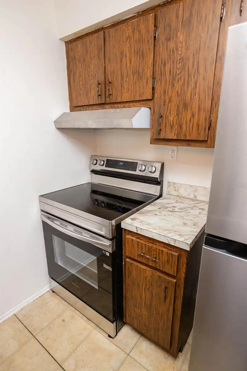 Listing Photo 10