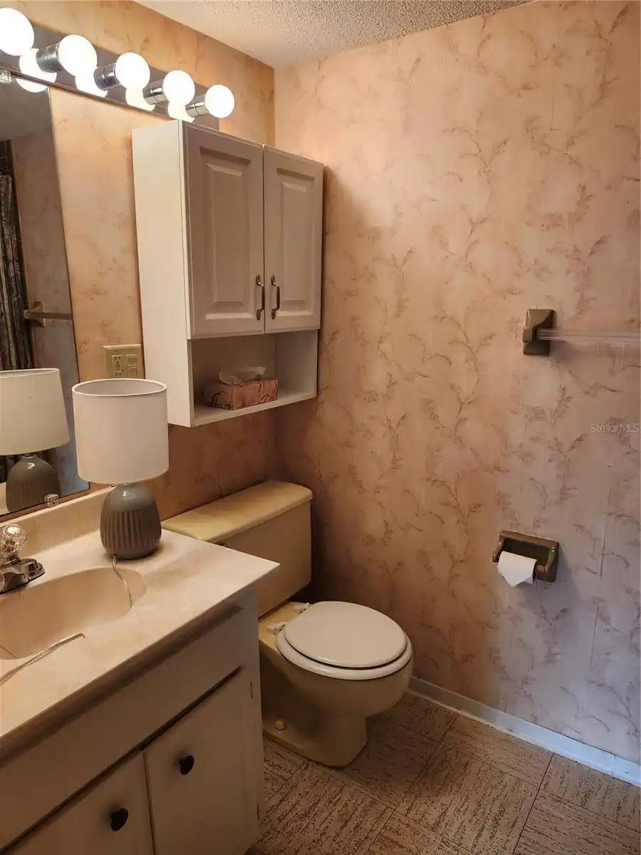 Listing Photo 9