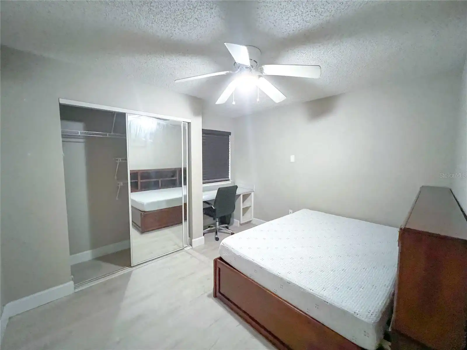 Listing Photo 6