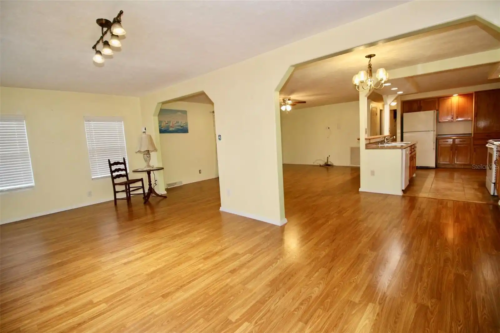 Listing Photo 8