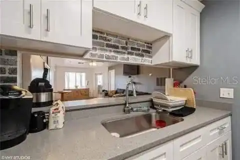 Listing Photo 10