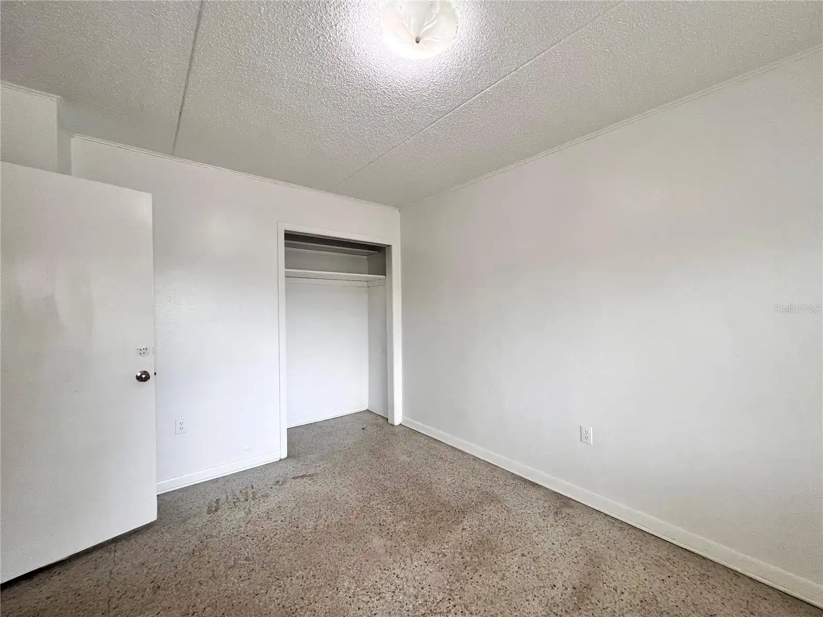 Listing Photo 11