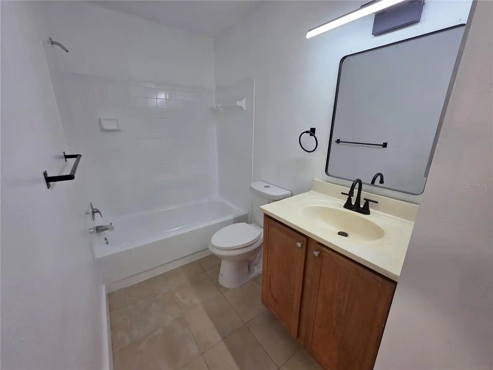 Listing Photo 10