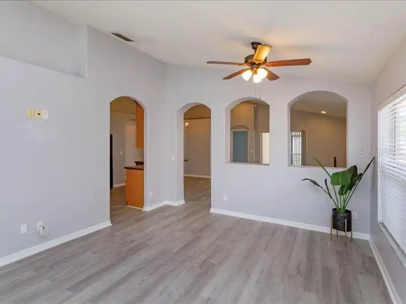 Listing Photo 9