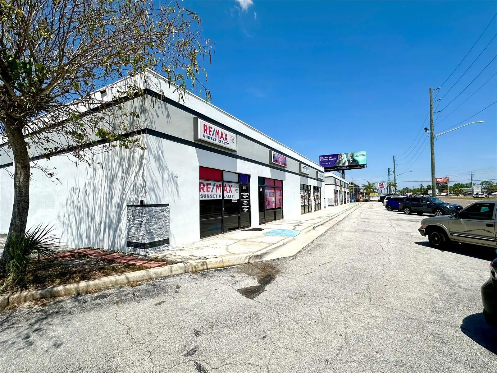 Listing Photo 15
