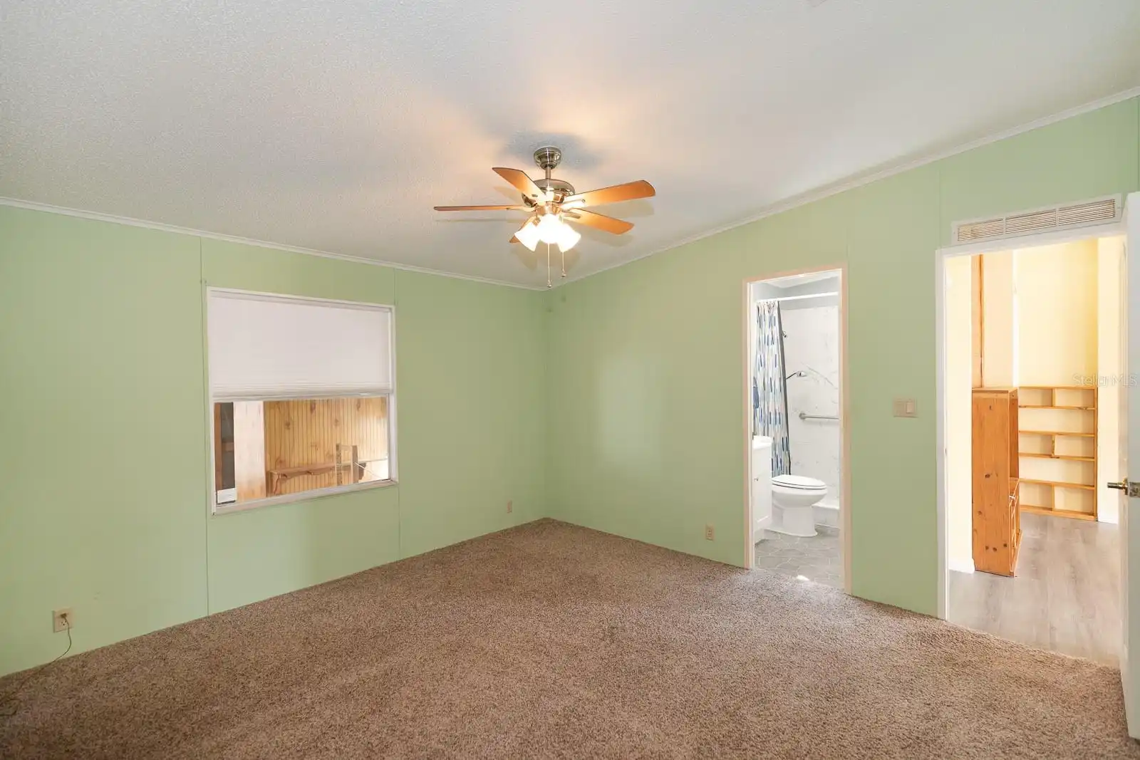 Listing Photo 18