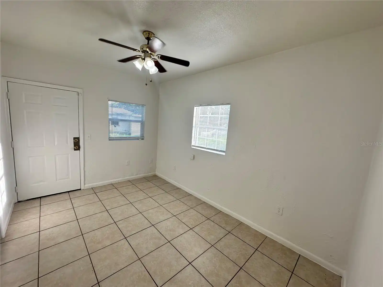Listing Photo 14
