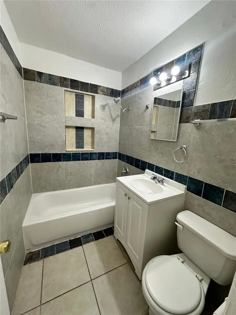 Listing Photo 8