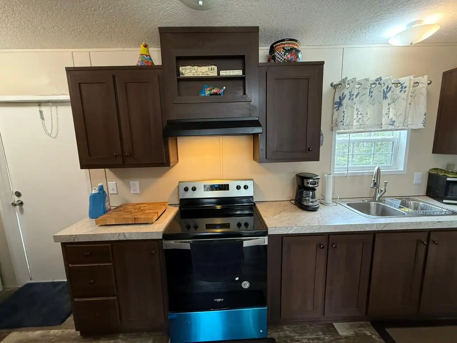 Listing Photo 7