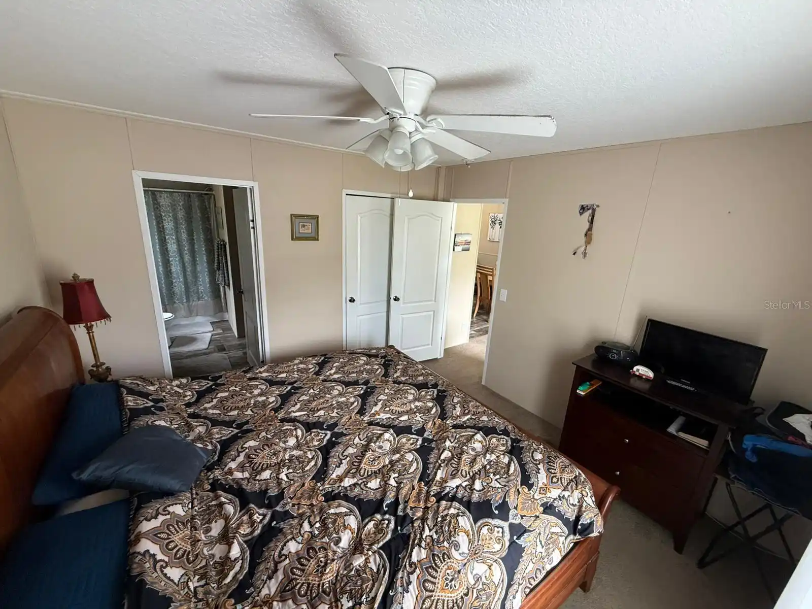 Listing Photo 10