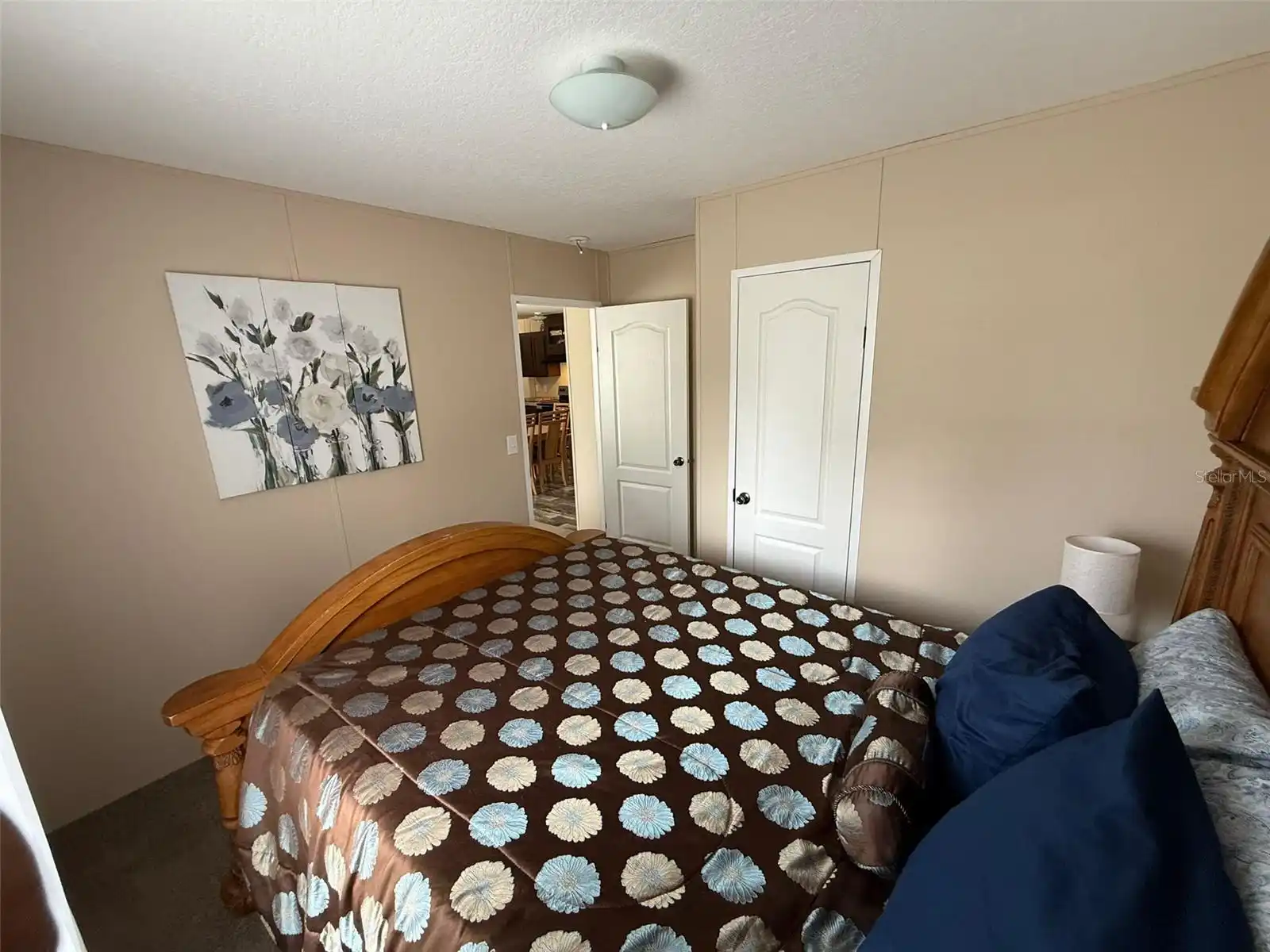 Listing Photo 14