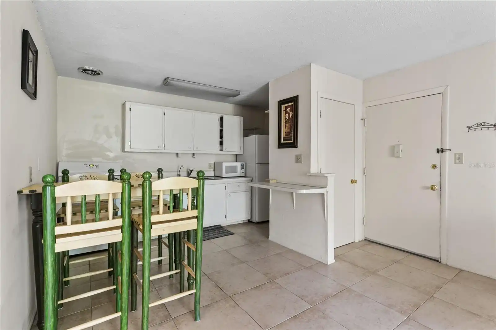 Listing Photo 8