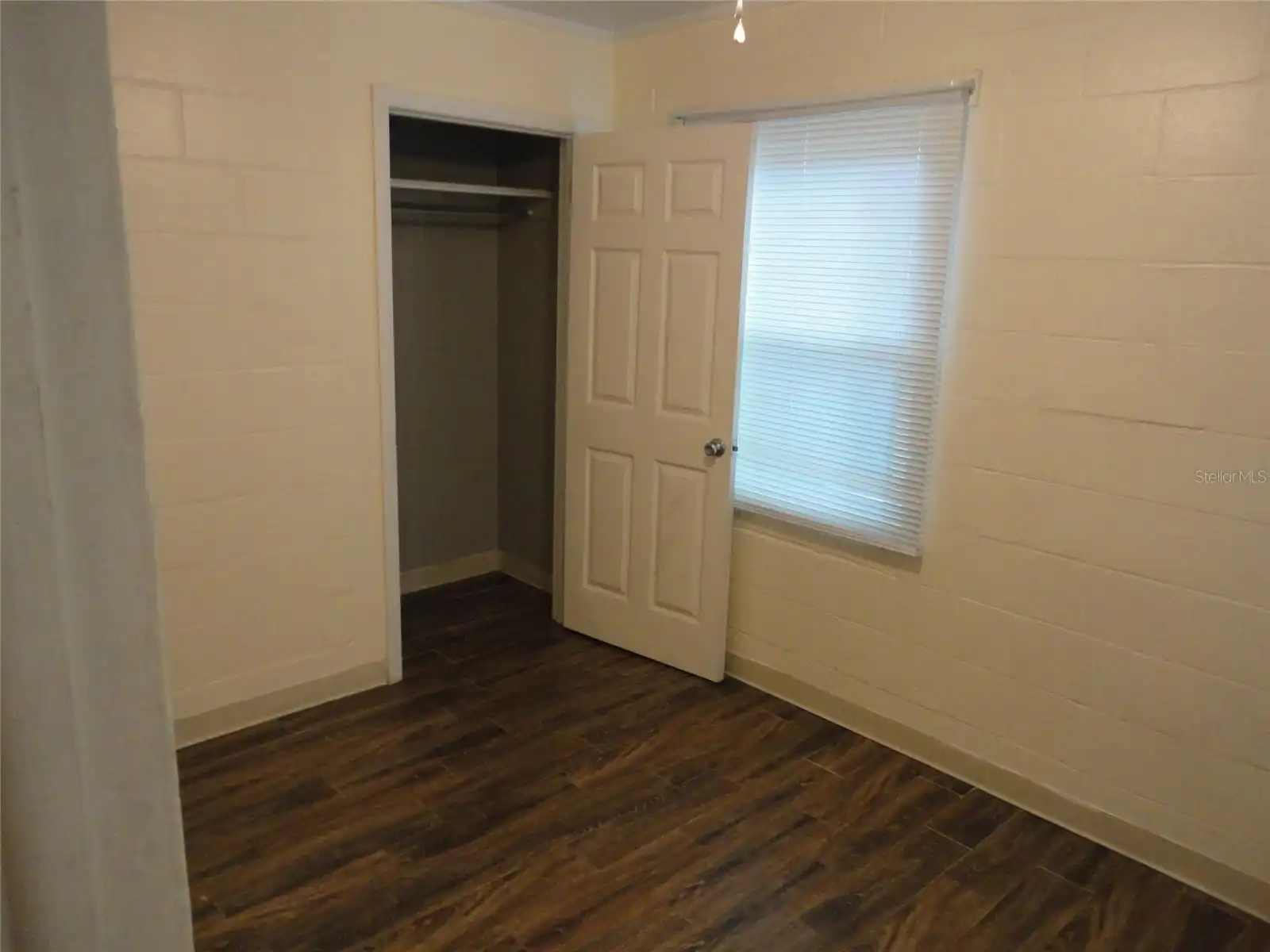 Listing Photo 8