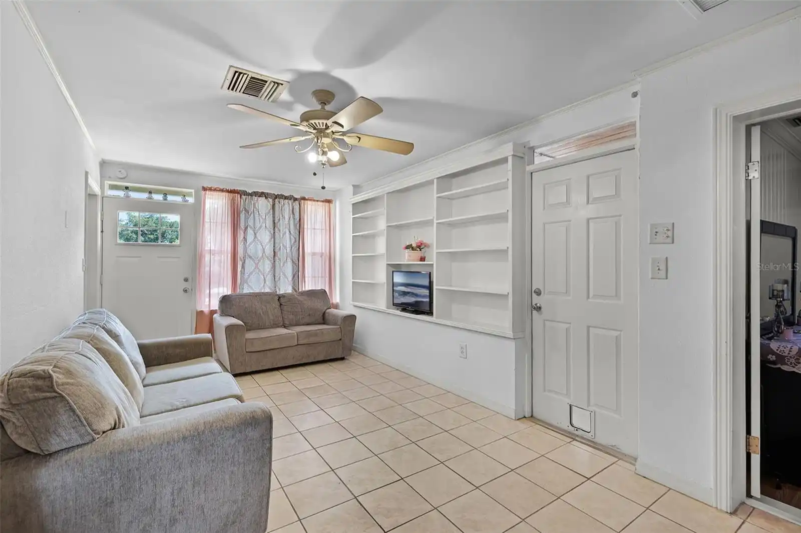 Listing Photo 8