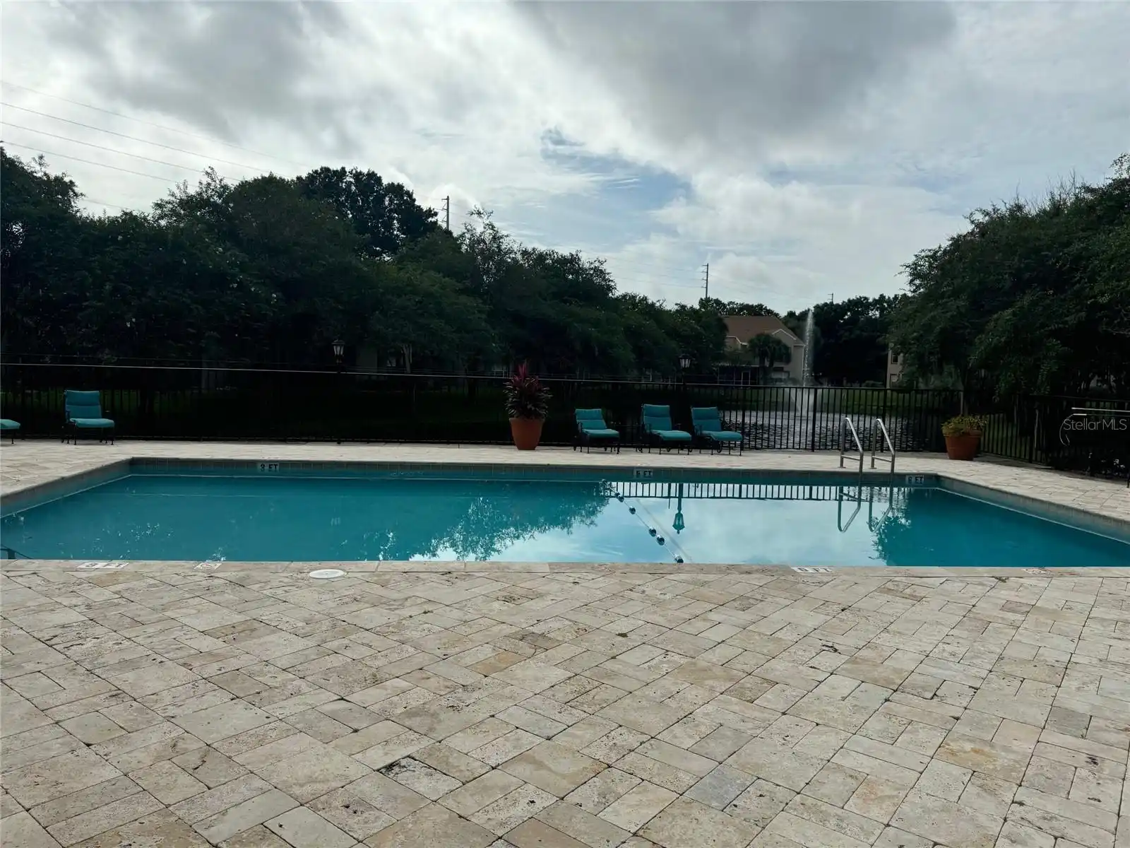 Listing Photo 11